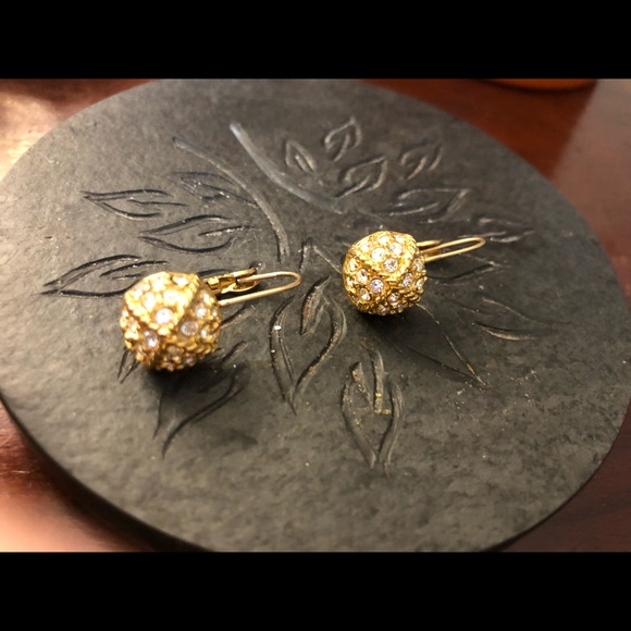 EUC  ❤️ Swarovski Goldtone&Sparkle Drop Earrings - Picture 5 of 9